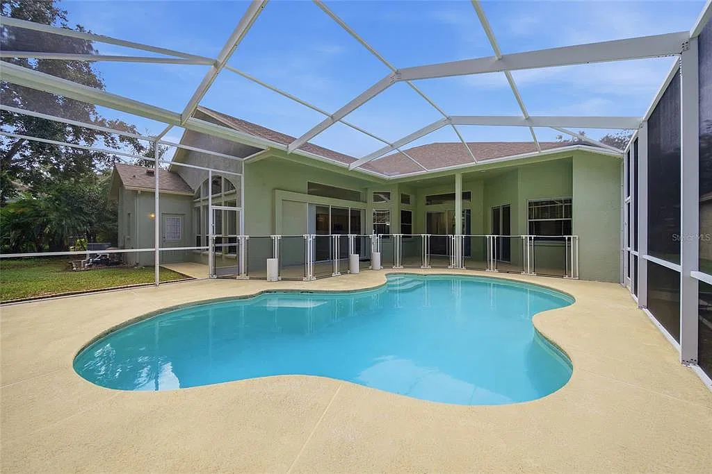 4 bed, 3.0 bath, 2843 sqft, $4,100 — Photo 4