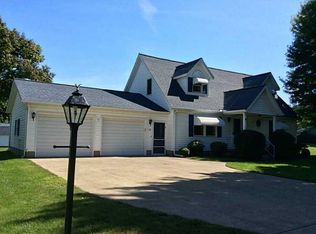 1135 Dutch Rd, Fairview, PA 16415