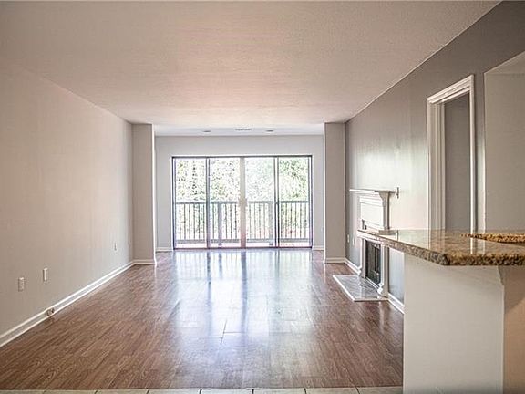 5th image of 4108 Pine Heights Dr NE