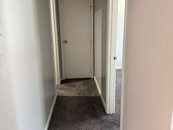 5th image of 4911 Ash St #1