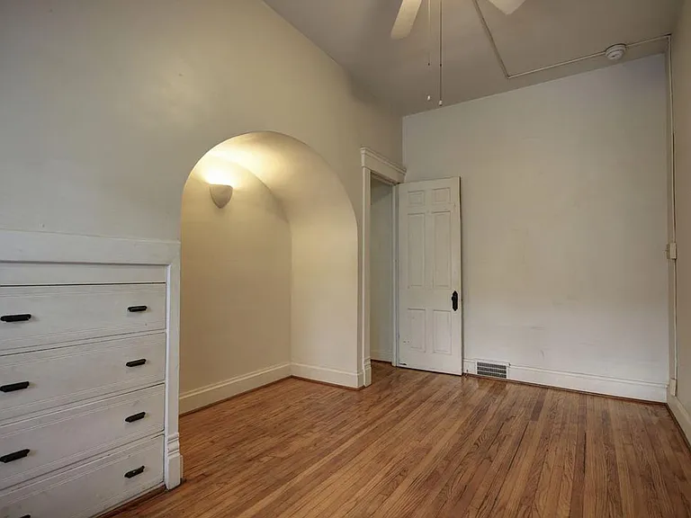 804 W Church St — Photo 15