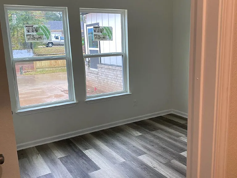 611 N Border Ave #500 — Photo 5