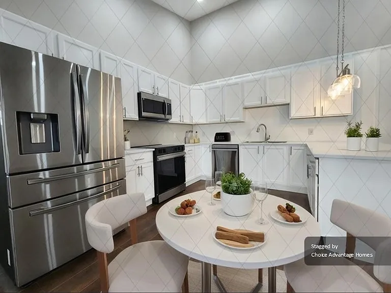 6388 W Flanders Ln — Photo 4
