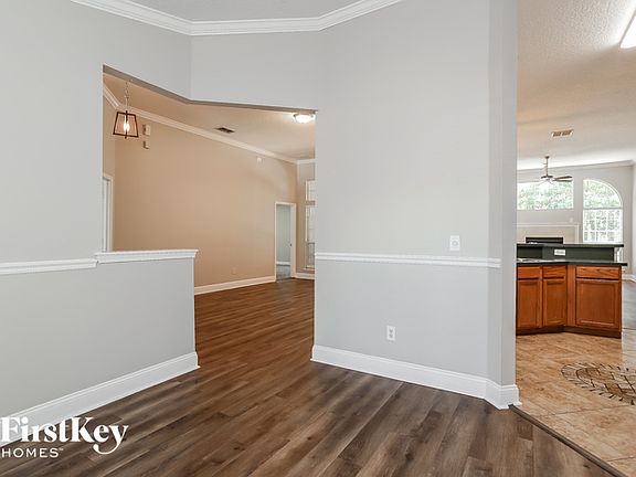 4th image of 2460 W Cedar Trace Dr