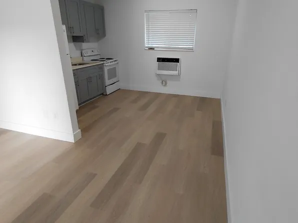 1380 SW 2nd St #7, Miami, FL 33135