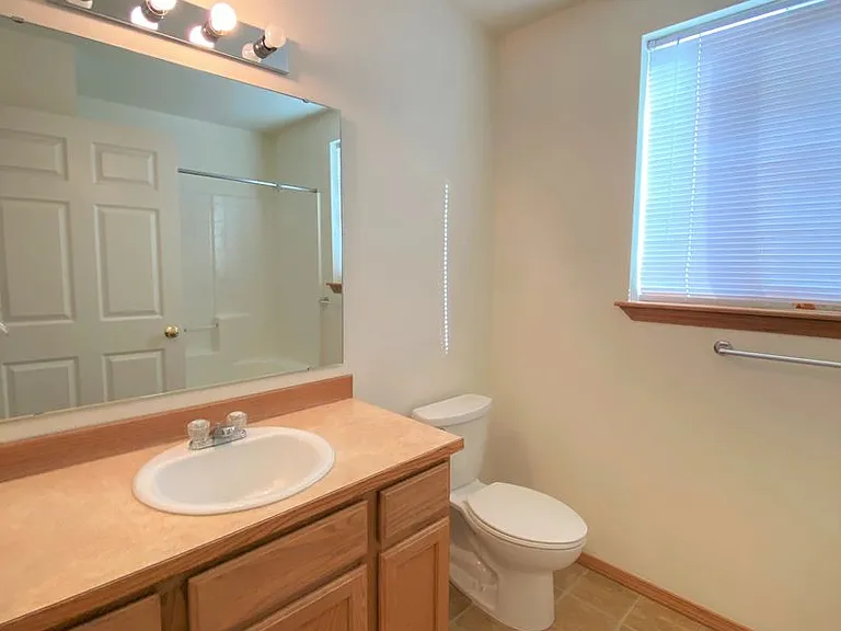 8004 Chehalis Dr — Photo 16