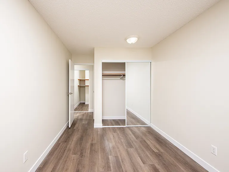 4608 52nd Ave — Photo 54