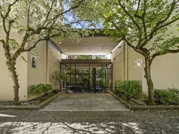 1535 SW Clay St APT 239, Portland, OR 97201