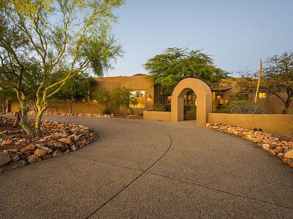 04_04-_Front_Driveway_mls
