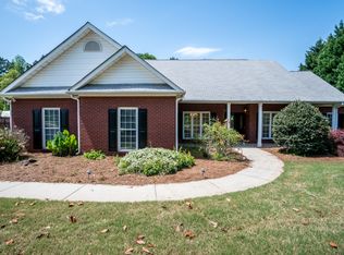 561 Heathmoor Dr, McDonough, GA 30252