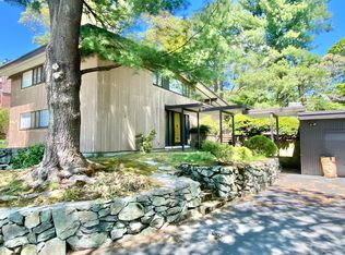 15 Ellis Rd, Newton, MA 02465