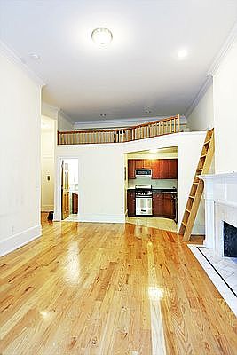4th image of 312 W 76th St APT 2F