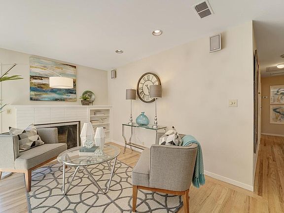3rd image of 1564 Garden Glen Way