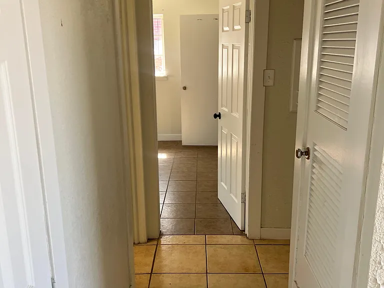 3405 Olympic Ave — Photo 33