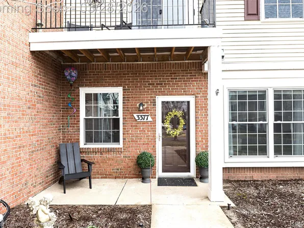 3377 Kneeland Cir, Howell, MI 48843