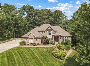 4801 Silver Cliff Dr, Columbia, MO 65203