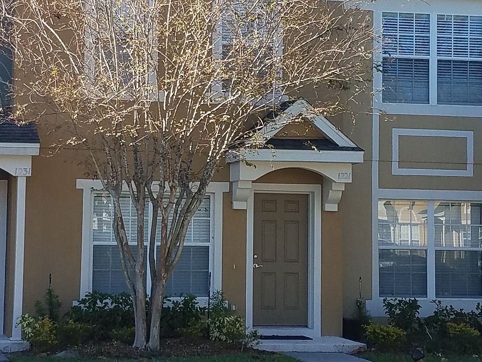 1st image of 1221 Stockton Dr