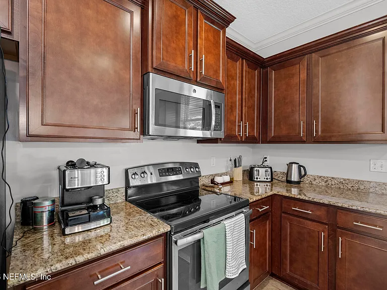 225 S Torwood Dr — Photo 13