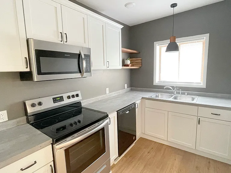 Updated Kitchen - New Appliances
