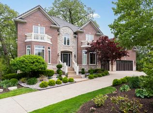 135 Settlers Dr, Naperville, IL 60565