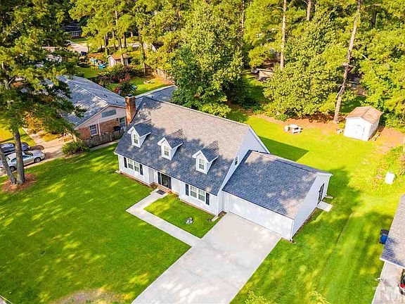 3rd image of 216 Longview Dr