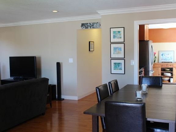3rd image of 227 Daphne Way