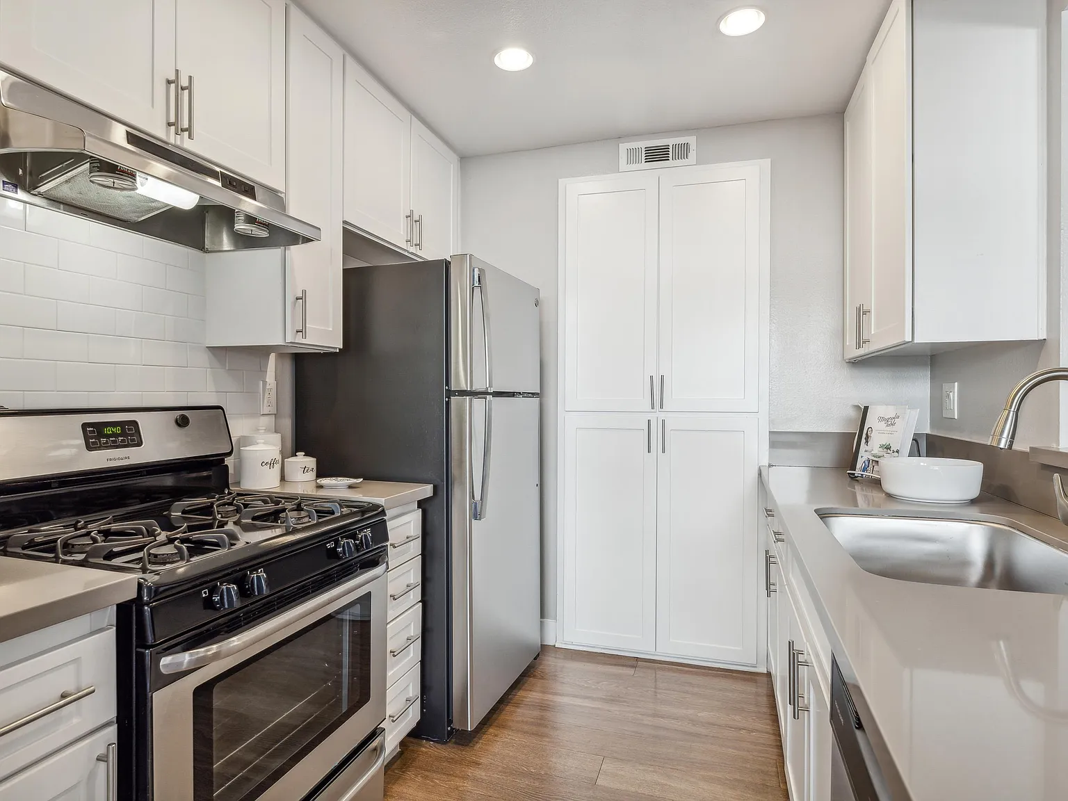 Portofino Townhomes — Photo 1