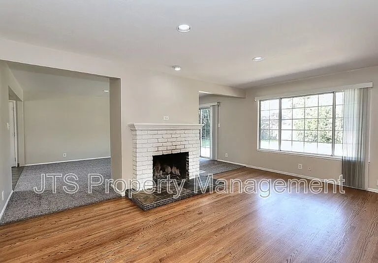 6565 S Land Park Dr — Photo 6