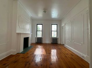348 10th St #3, Brooklyn, NY 11215