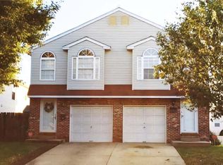 1732 Rhawn St, Philadelphia, PA 19111