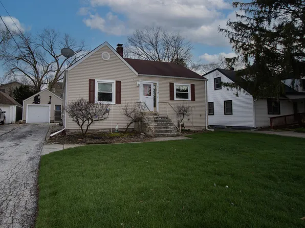 1953 Wisconsin Ave, Downers Grove, IL 60515