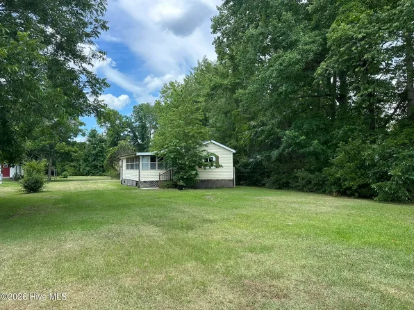 1145 S Parker Road, Holly Ridge, NC 28445