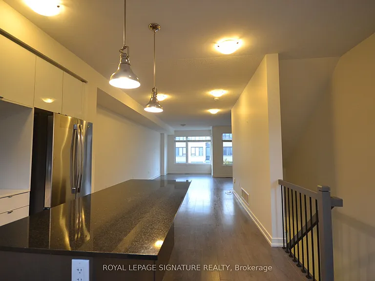 202 Huguenot Rd — Photo 7