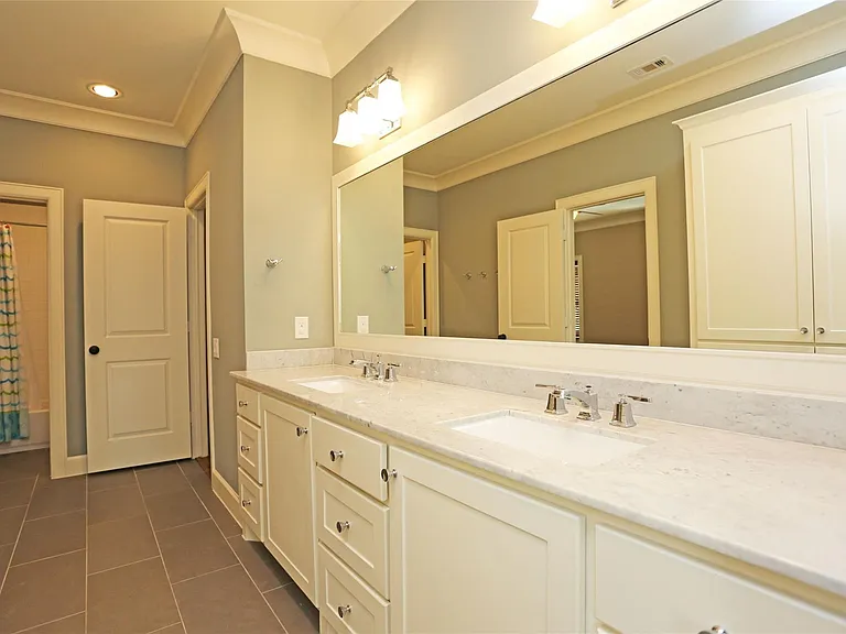 1611 Wakefield Dr — Photo 24