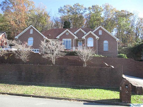 3rd image of 15017 Greentree Trl SE