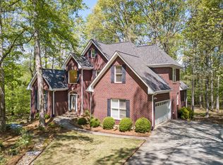 2190 Keeneland Dr, Bogart, GA 30622