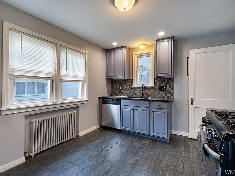 845 Cleveland Dr — Photo 14