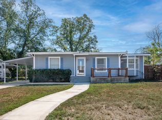 909 Calcutta St, Brady, TX 76825