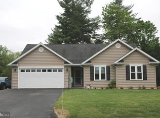 10725 Bratton Ct, Williamsport, MD 21795