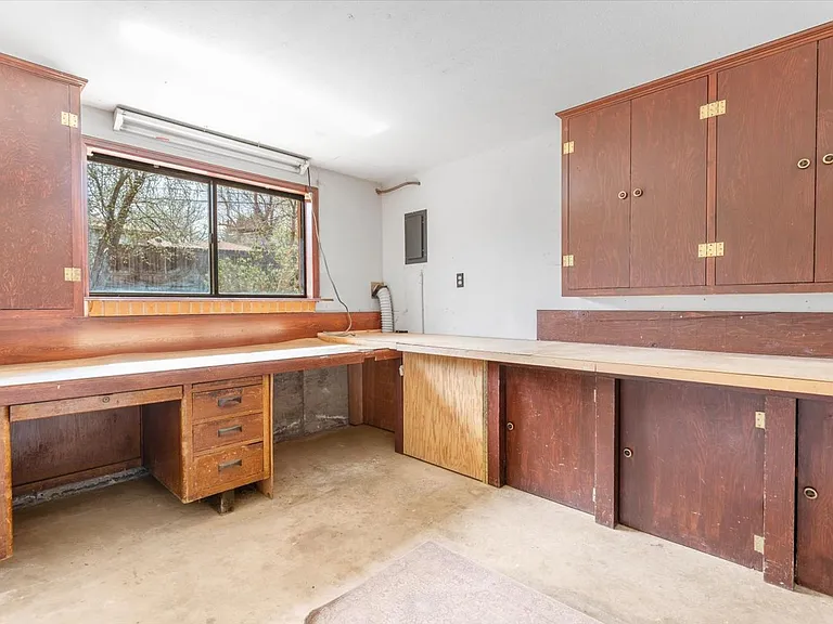 650 Hartford Dr — Photo 22