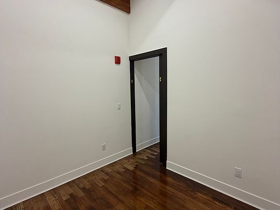5th image of 607 Main St #5