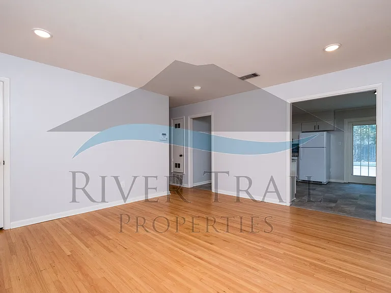 10202 Ronald Dr — Photo 9