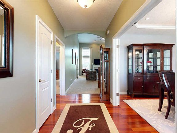 2nd image of 4722 Saintsbury Ct
