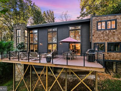 11900 Viewcrest Ter, Silver Spring, MD, 20902