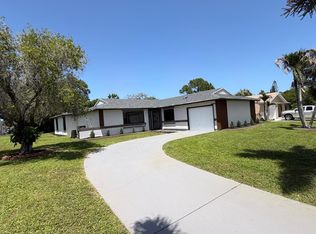 257 SW Cherry Hill Rd, Port Saint Lucie, FL 34953