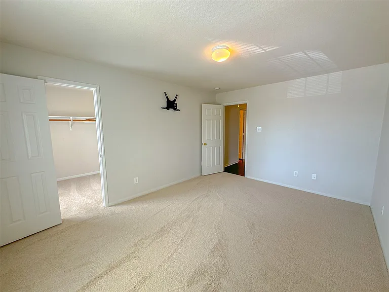 14819 Grove Canyon Ct — Photo 17
