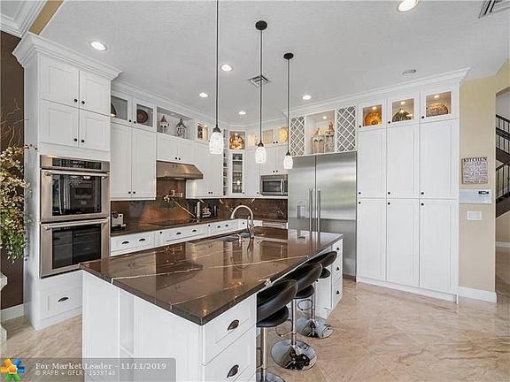 4th image of 7649 NW 117th Ln
