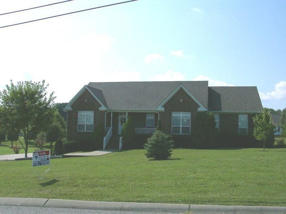 Nice Yard & Neighborhood.
