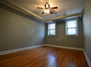 2906 N Seminary Ave, Chicago, IL 60657