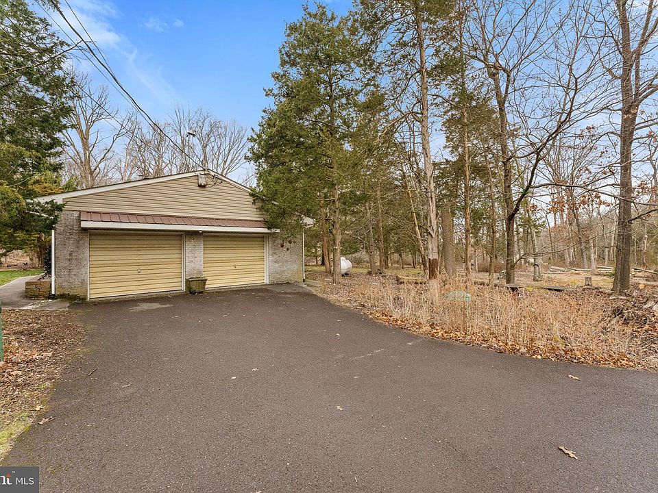265 Hill Rd, Green Lane, PA 18054 Zillow